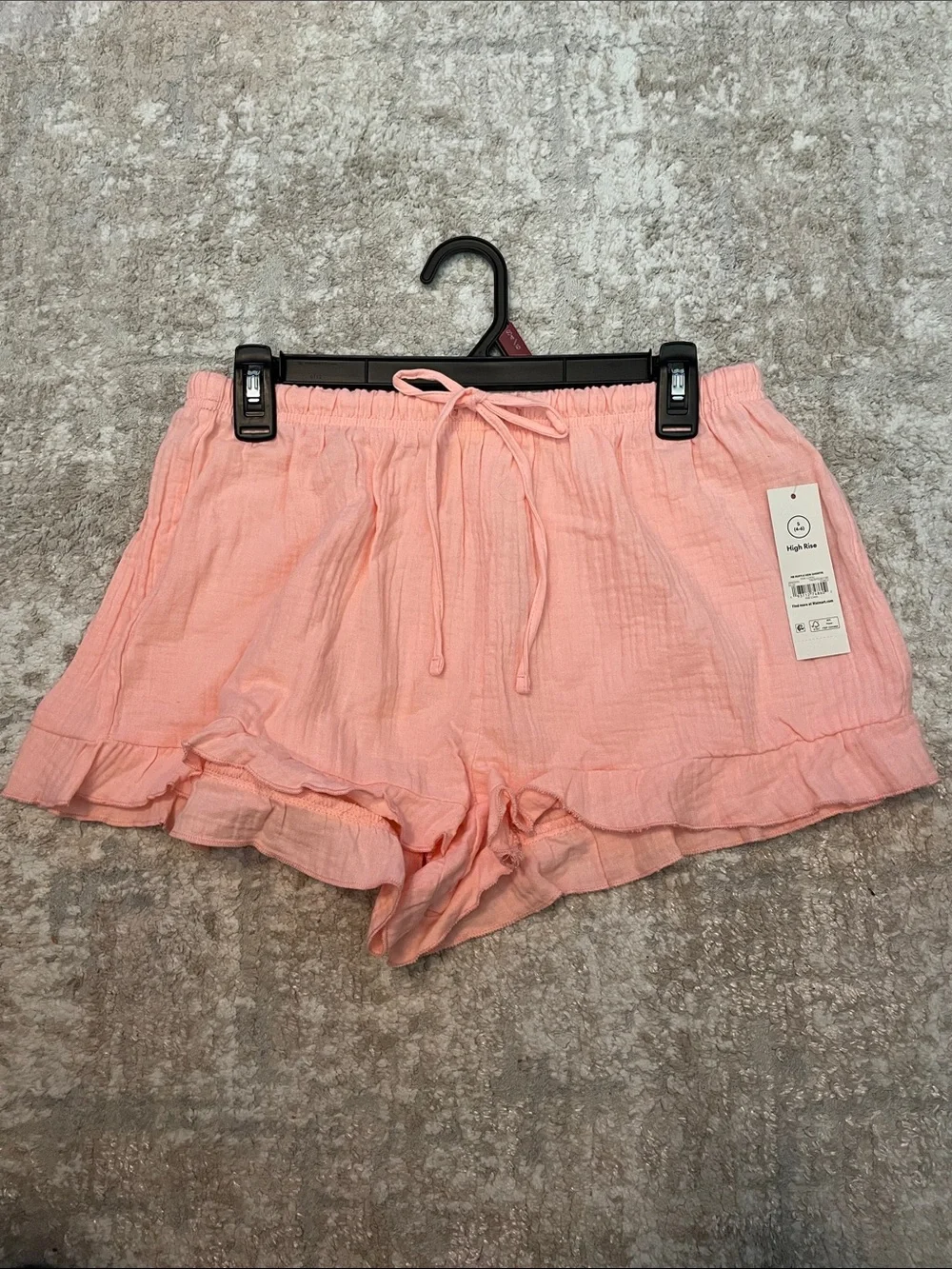 No Boundaries Light Pink Coral Ruffle high rise Shorts size S-NWT